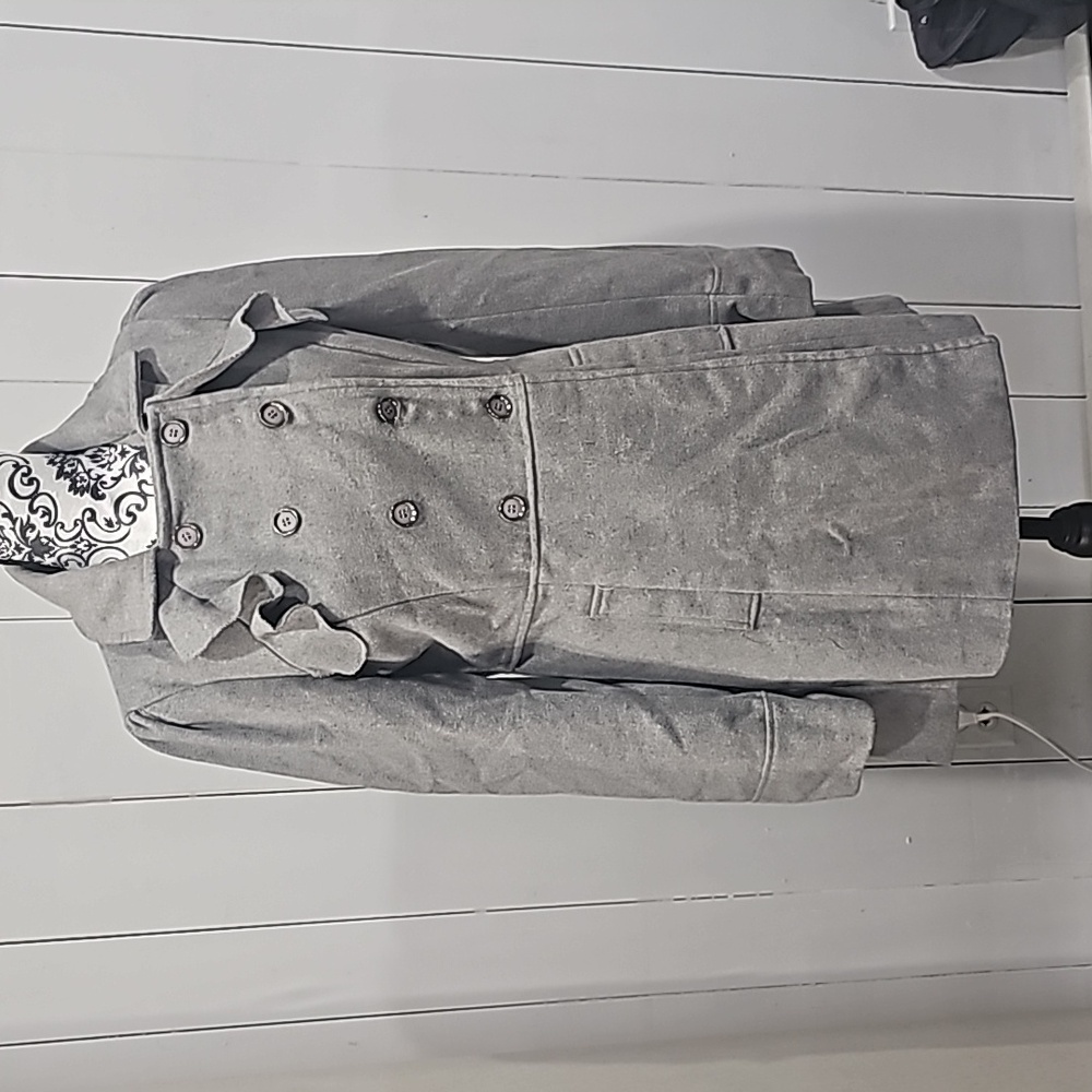Gray button coat for woman